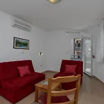 Juric - One-bedroom Apartamento