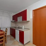 Juric - One-bedroom Apartamento Baška Voda