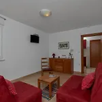 Juric - One-bedroom * Baška Voda