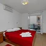 Juric - One-bedroom Apartamento *