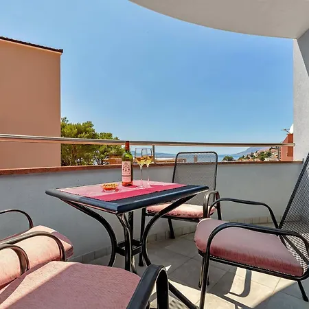 Juric - One-bedroom * Baška Voda
