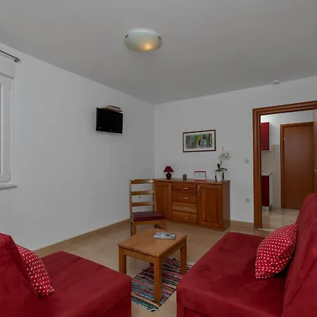 Juric - One-bedroom * Baska Voda