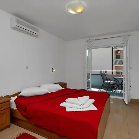 Juric - One-bedroom Apartment *