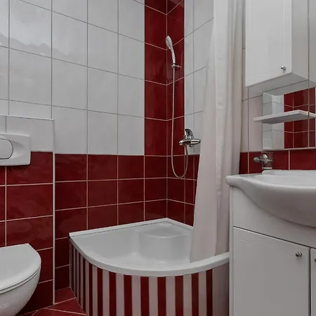Apartment Juric - One-bedroom Baska Voda
